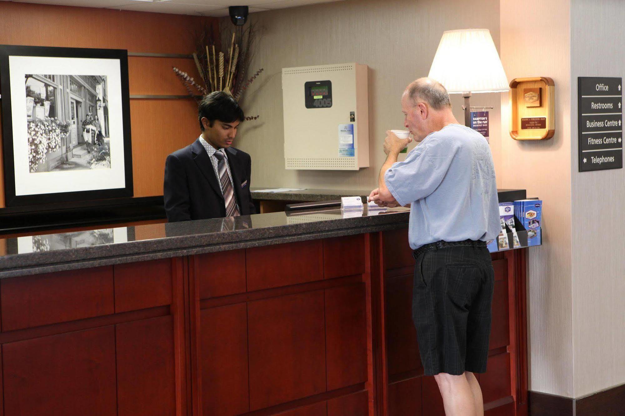 Country Inn & Suites By Radisson, Toronto Mississauga, On Beltér fotó
